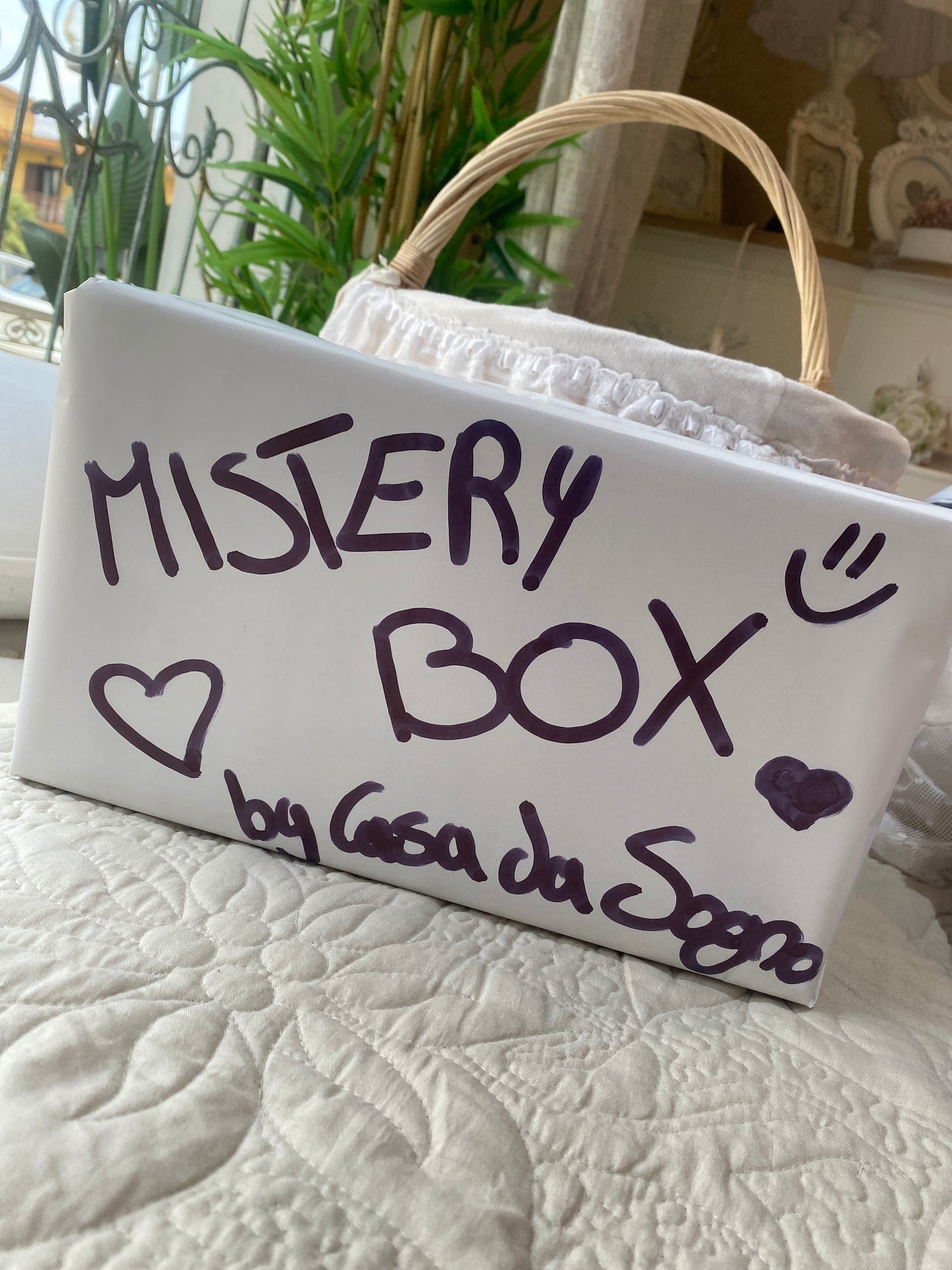 MISTERY BOX