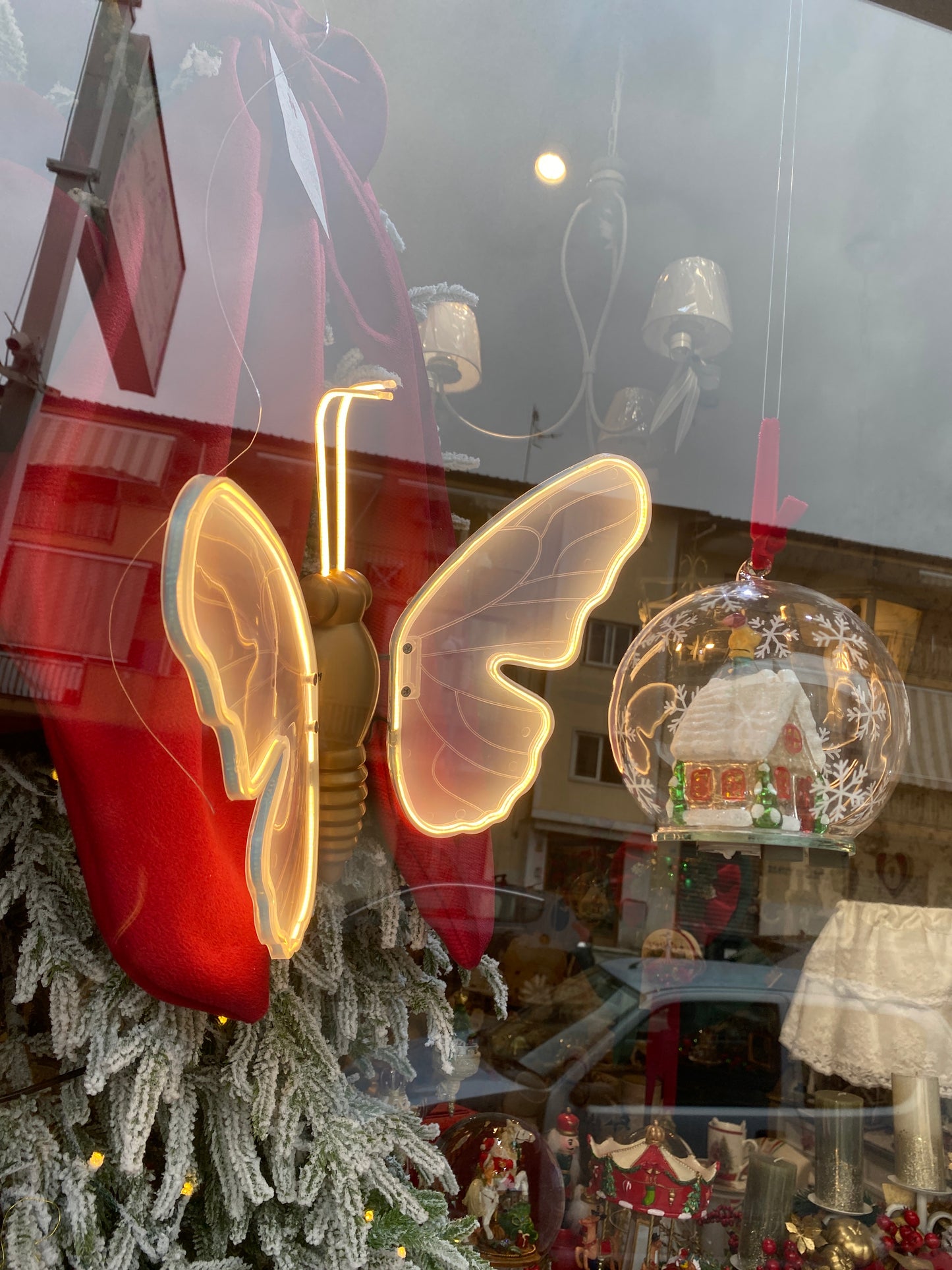 Farfalla 40 cm luminosa in movimento