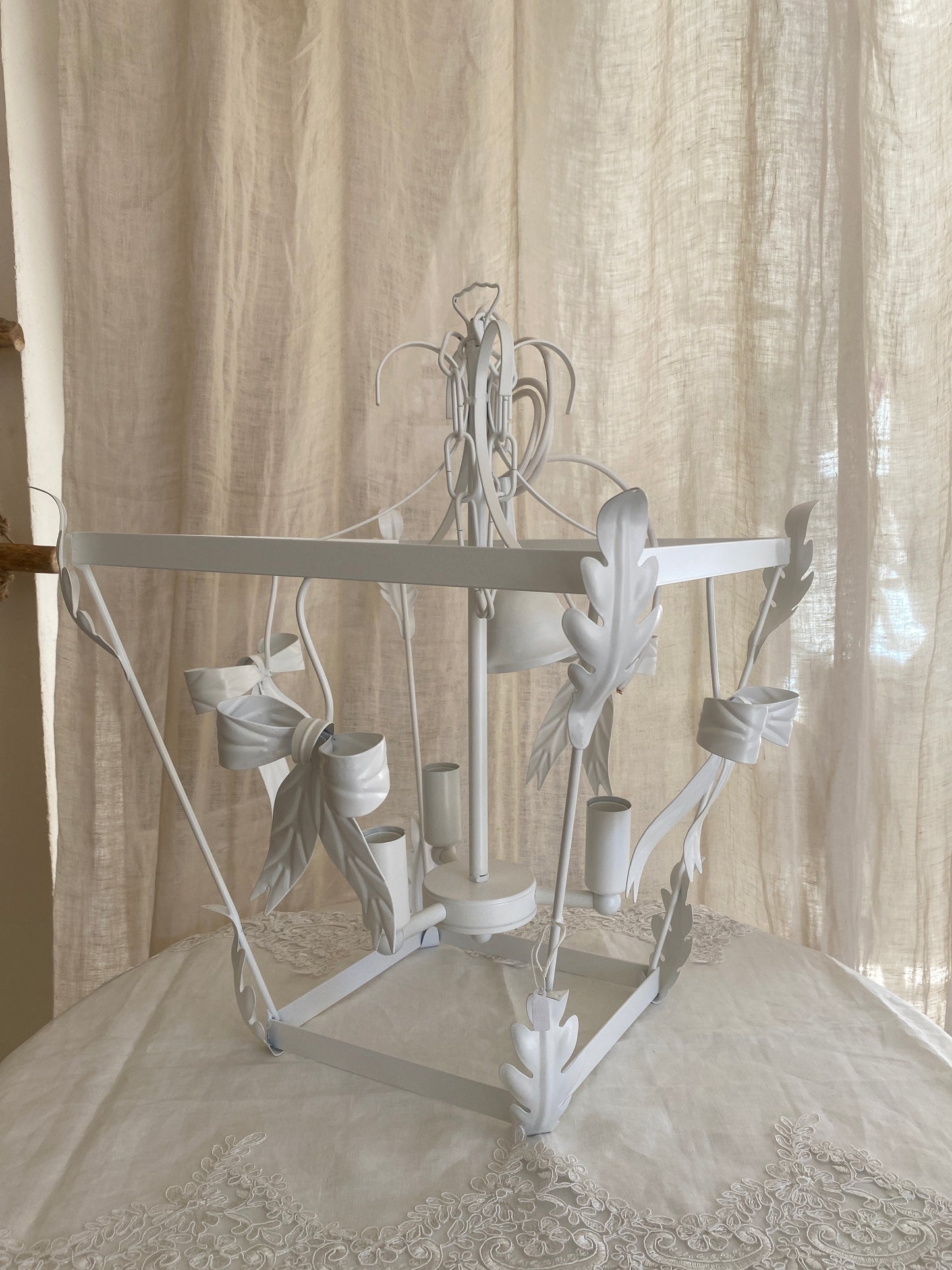 Lampadario lanterna modello fiocco bianco 3 luci misura 40x37