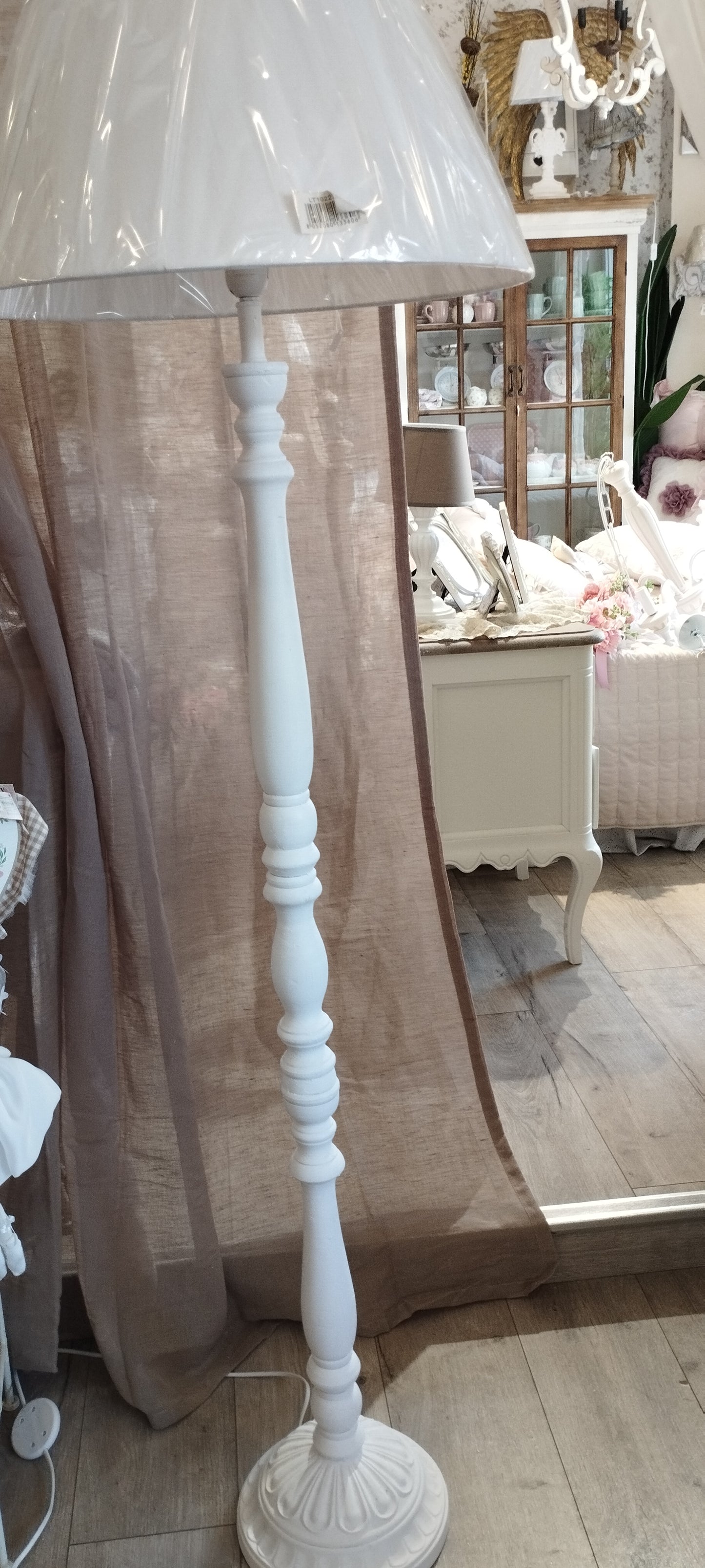 Piantana in legno