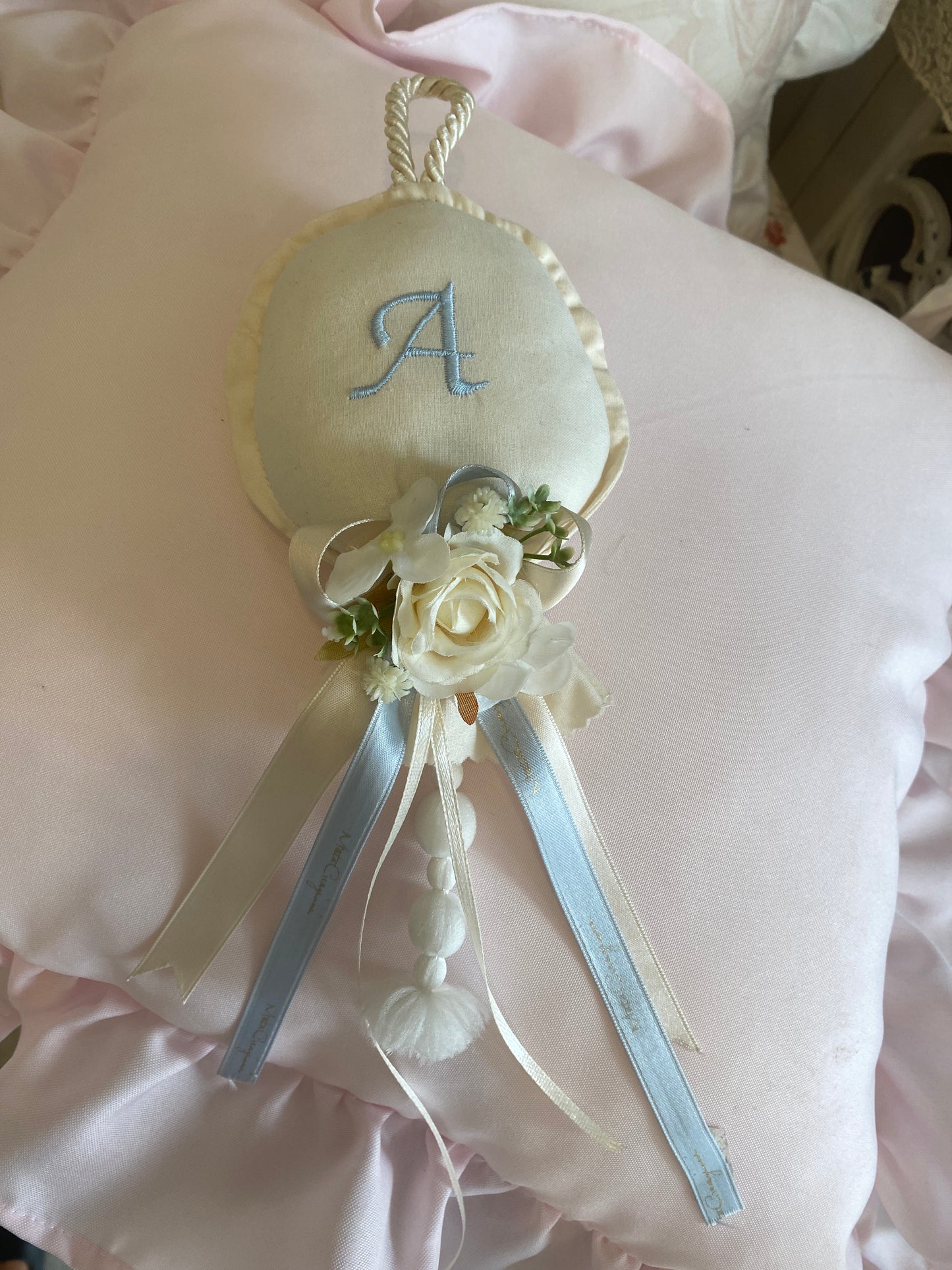 Palloncino con iniziale e fiori