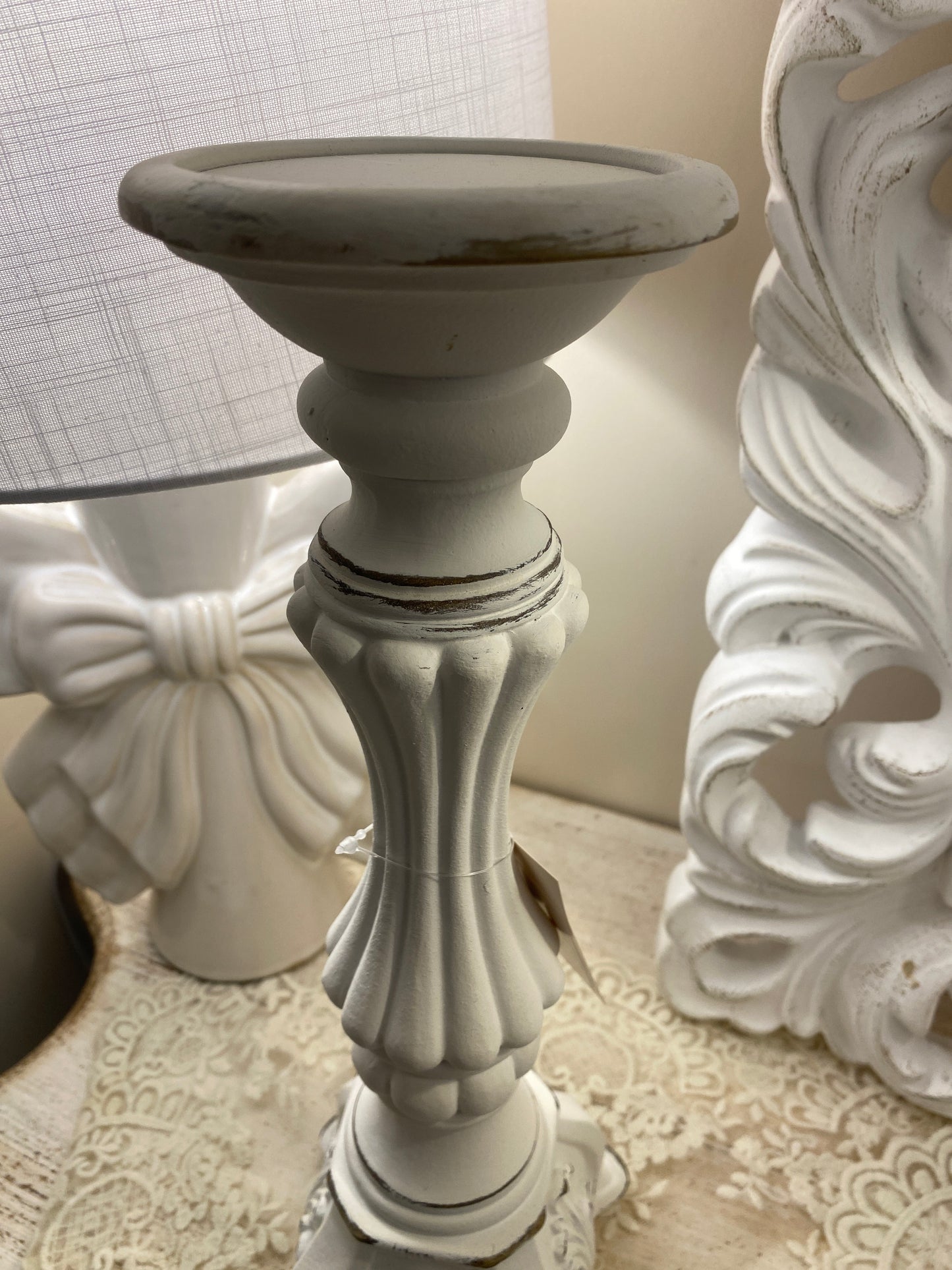 Candeliere in resina bianco 35x11cm
