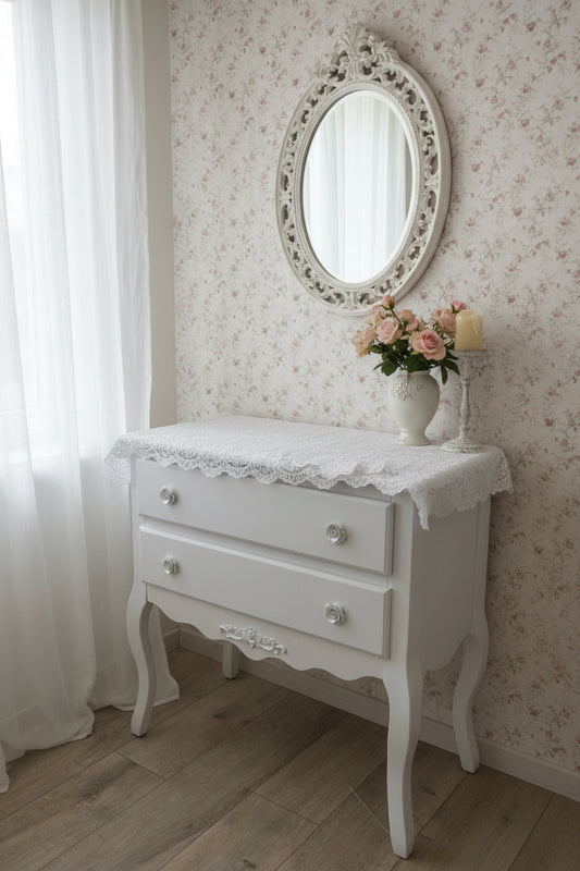 Consolle ideale come in ingresso misura 80 × 80 × 30 di profondità in legno con dettaglio fregio molto elegante 200 € ￼