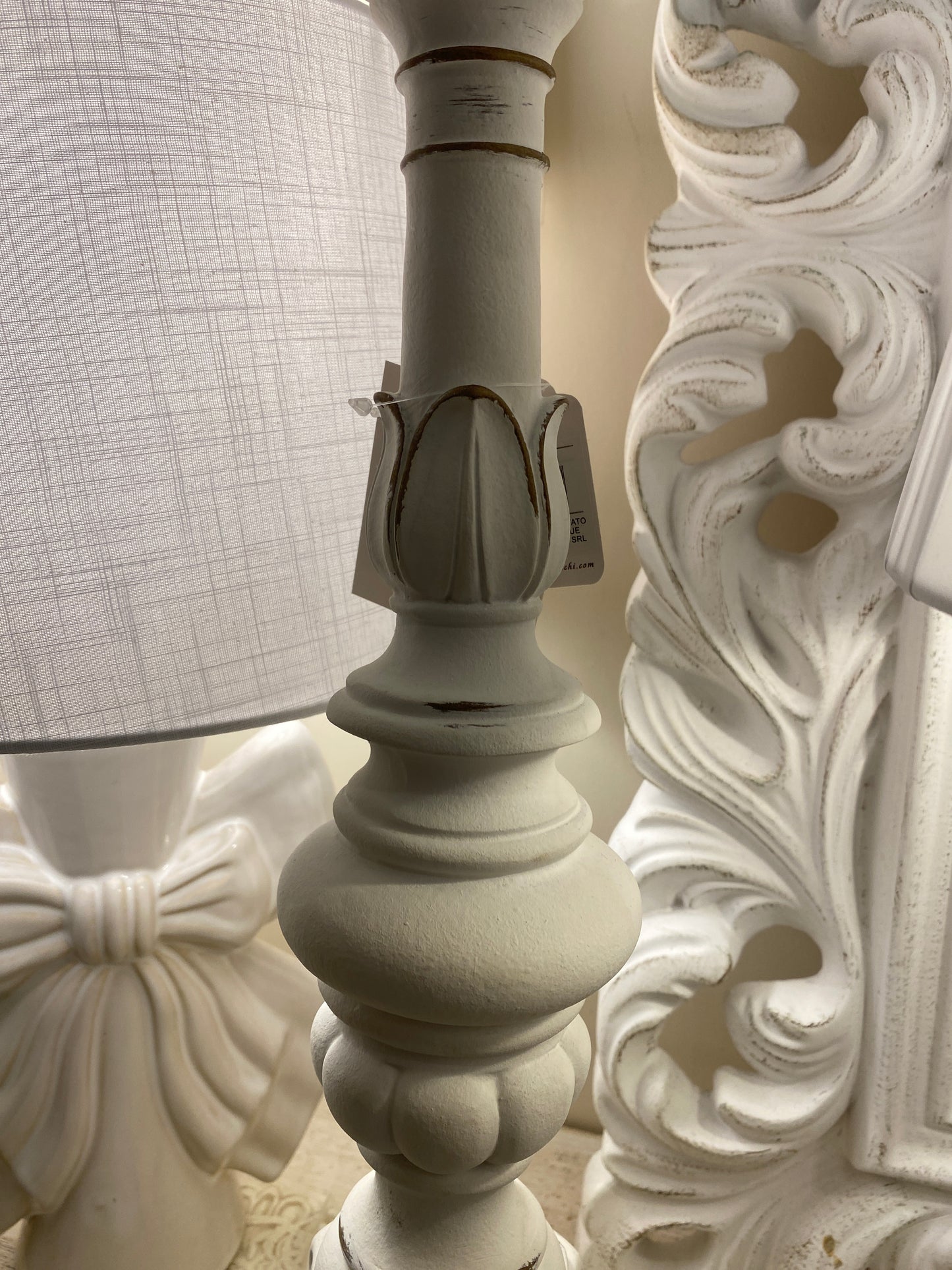 Candeliere in resina bianco 51x13cm