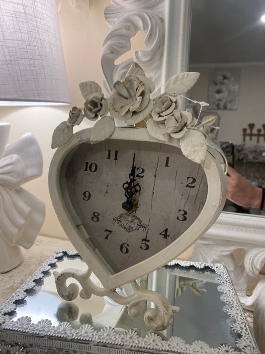 Orologio a forma di cuore 23x17x5cm