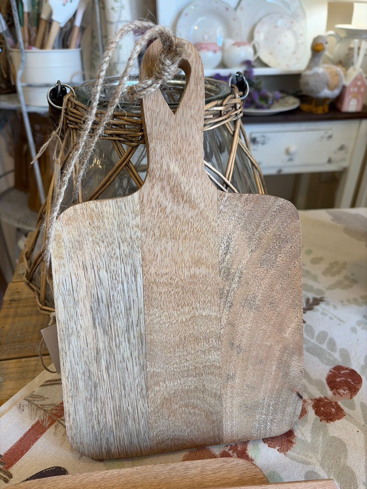 Tagliere con cuoricino intarsiato misura 19x30