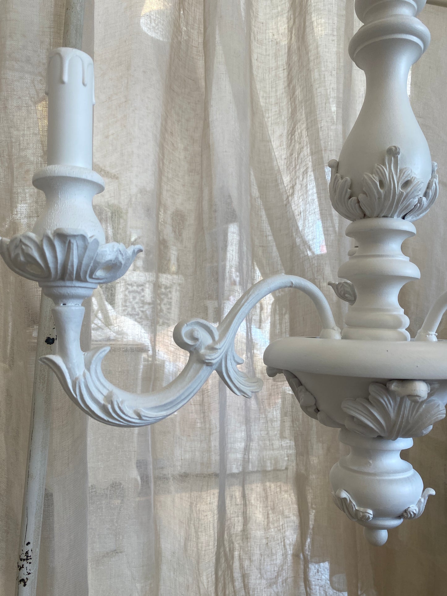 Lampadario in legno