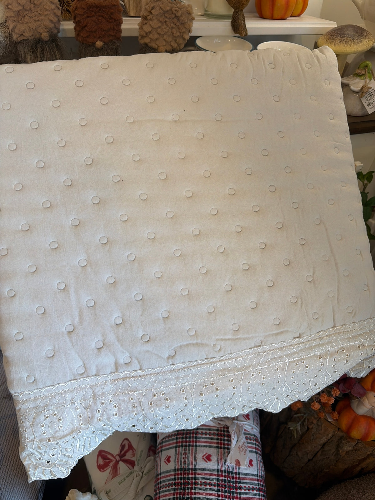 TRAPUNTINO MATRIMONIALE CON PIZZO SAN GALLO MISURA 260x260 colore beige