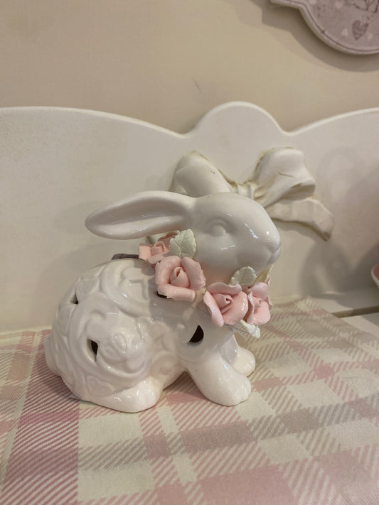 L'Arte di Nacchi Statuina Coniglio di pasqua in ceramica traforata 8x11x11cm