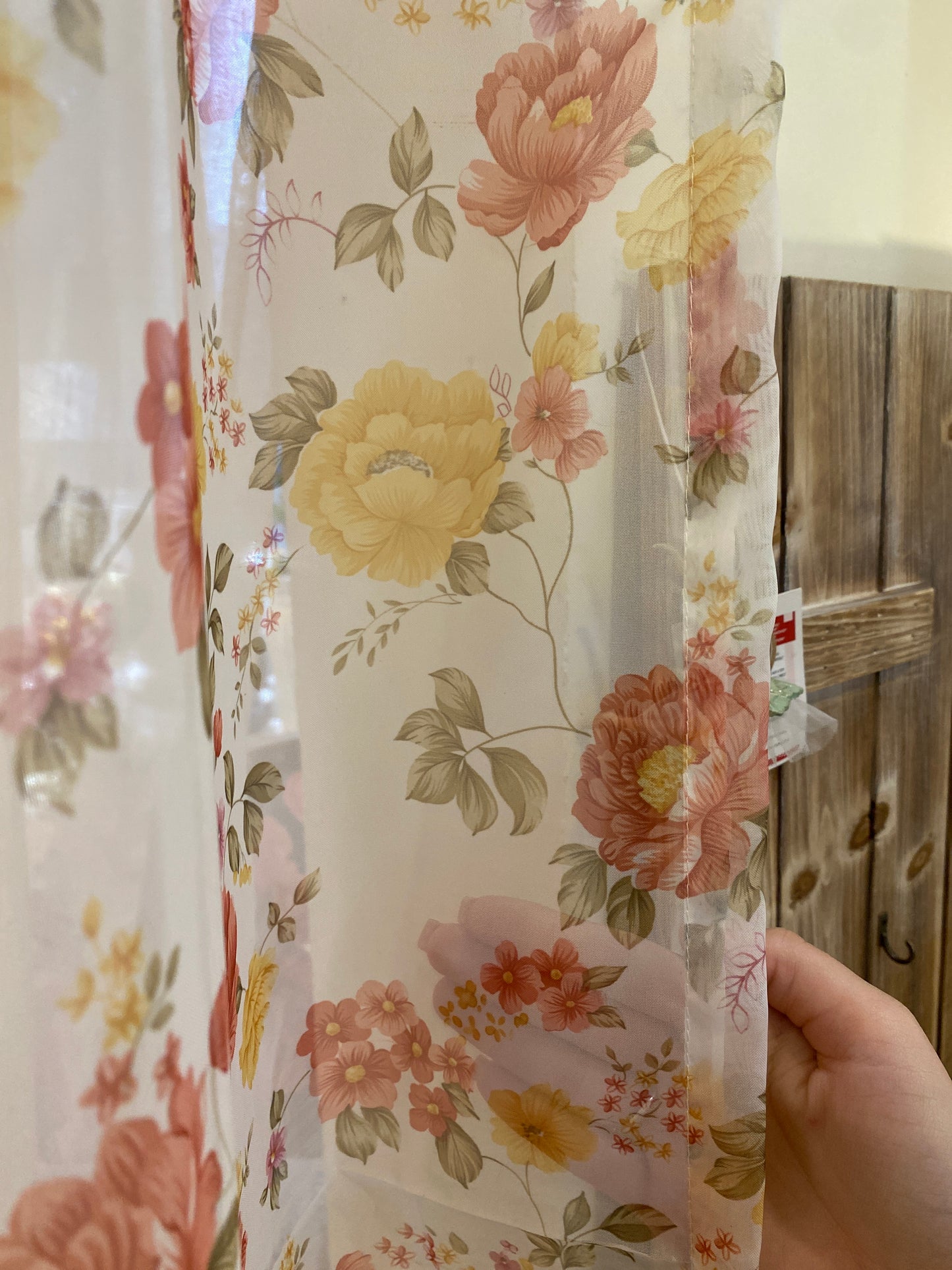 Coppia di tende in organza con mantovana applicata con due balze con fettucce 150x300cm