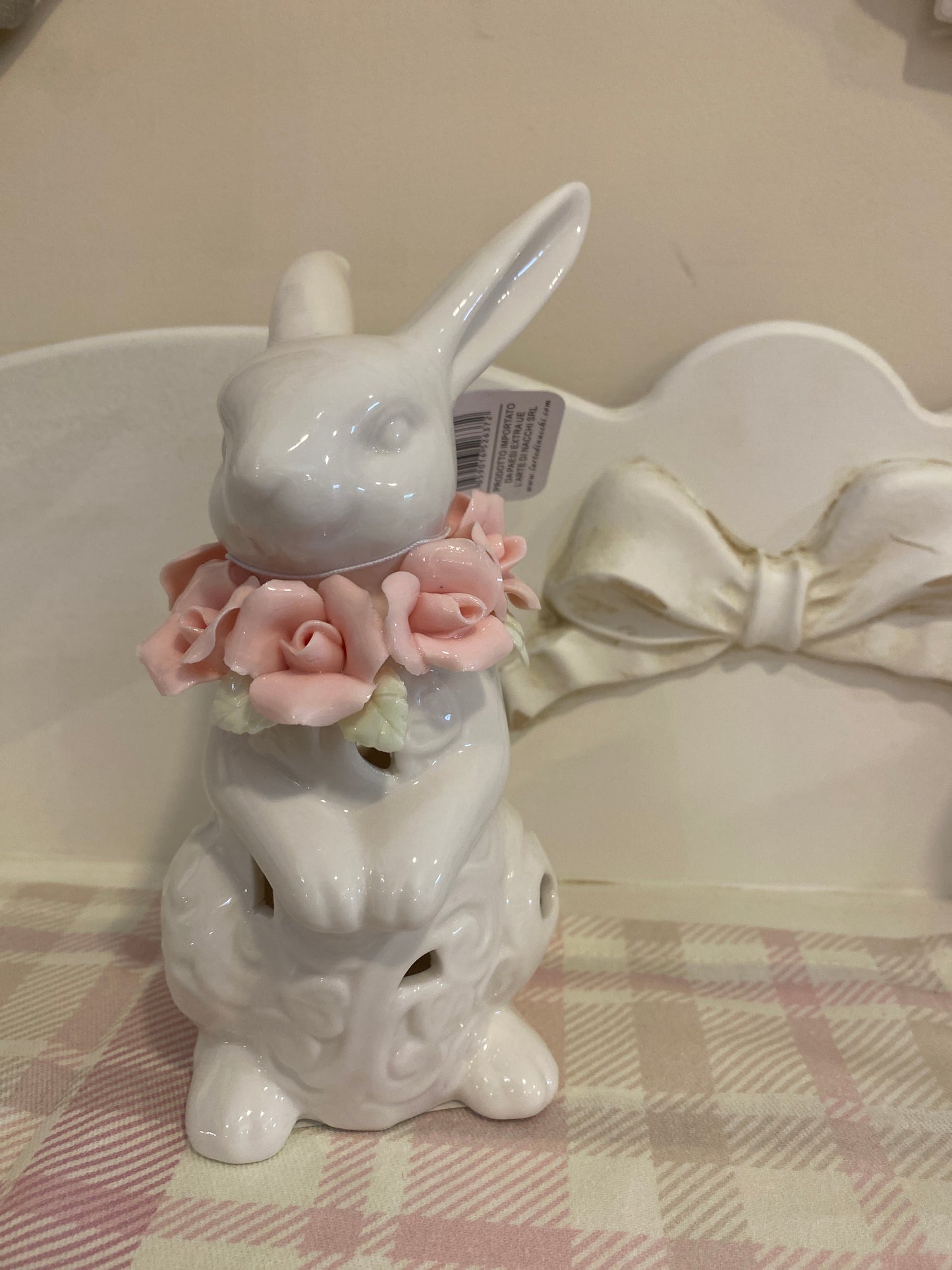 L'Arte di Nacchi Statuina Coniglio di pasqua in ceramica traforata 17x8x6cm