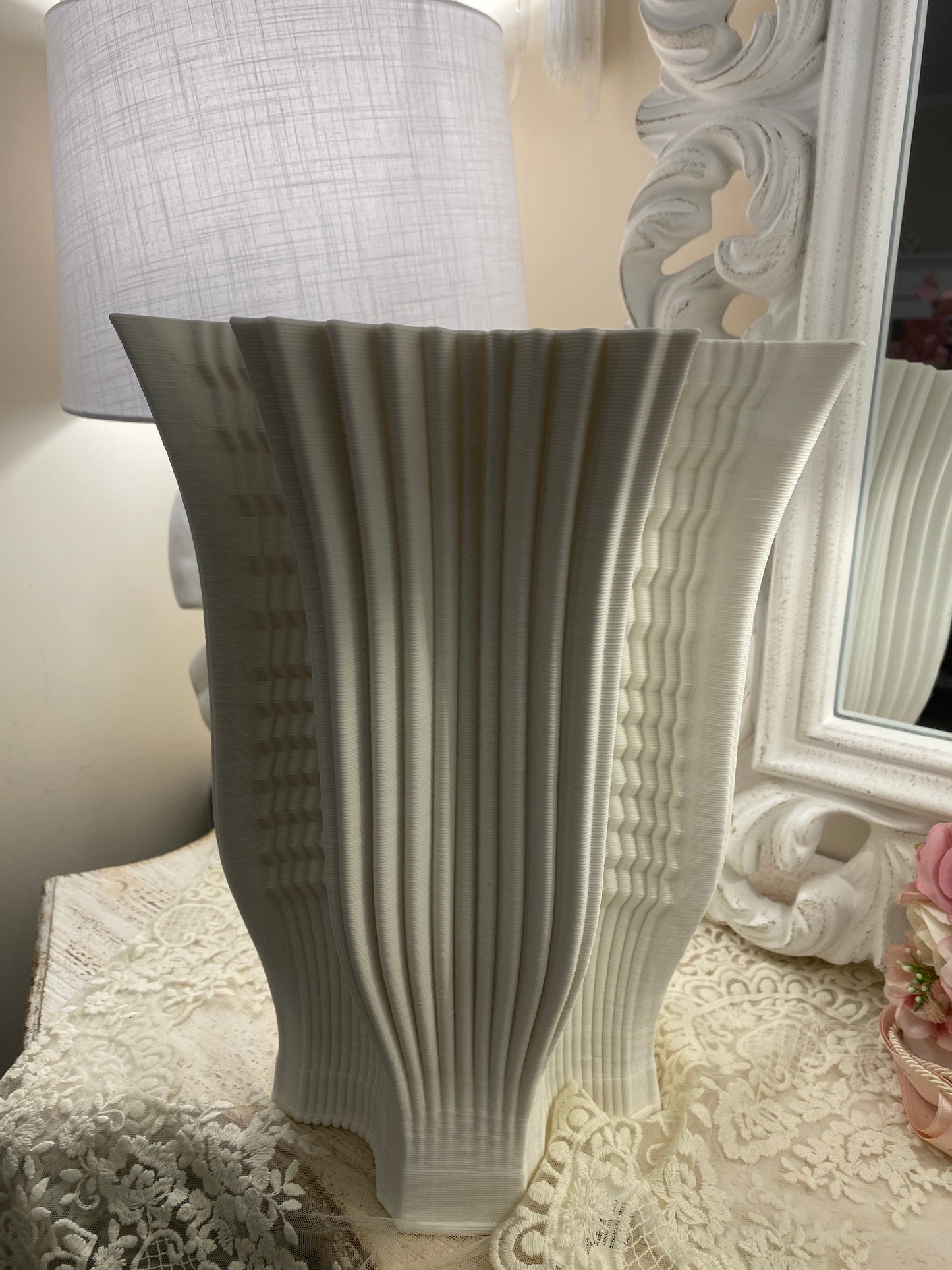 Vaso decorativo in porcellana bianca 32x17cm