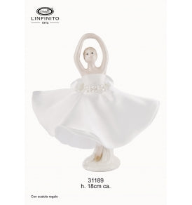 BALLERINA IN PORCELLANA CON ABITO IN CHIFFON - ELEGANZA LEGGERA, ALTEZZA 18 CM