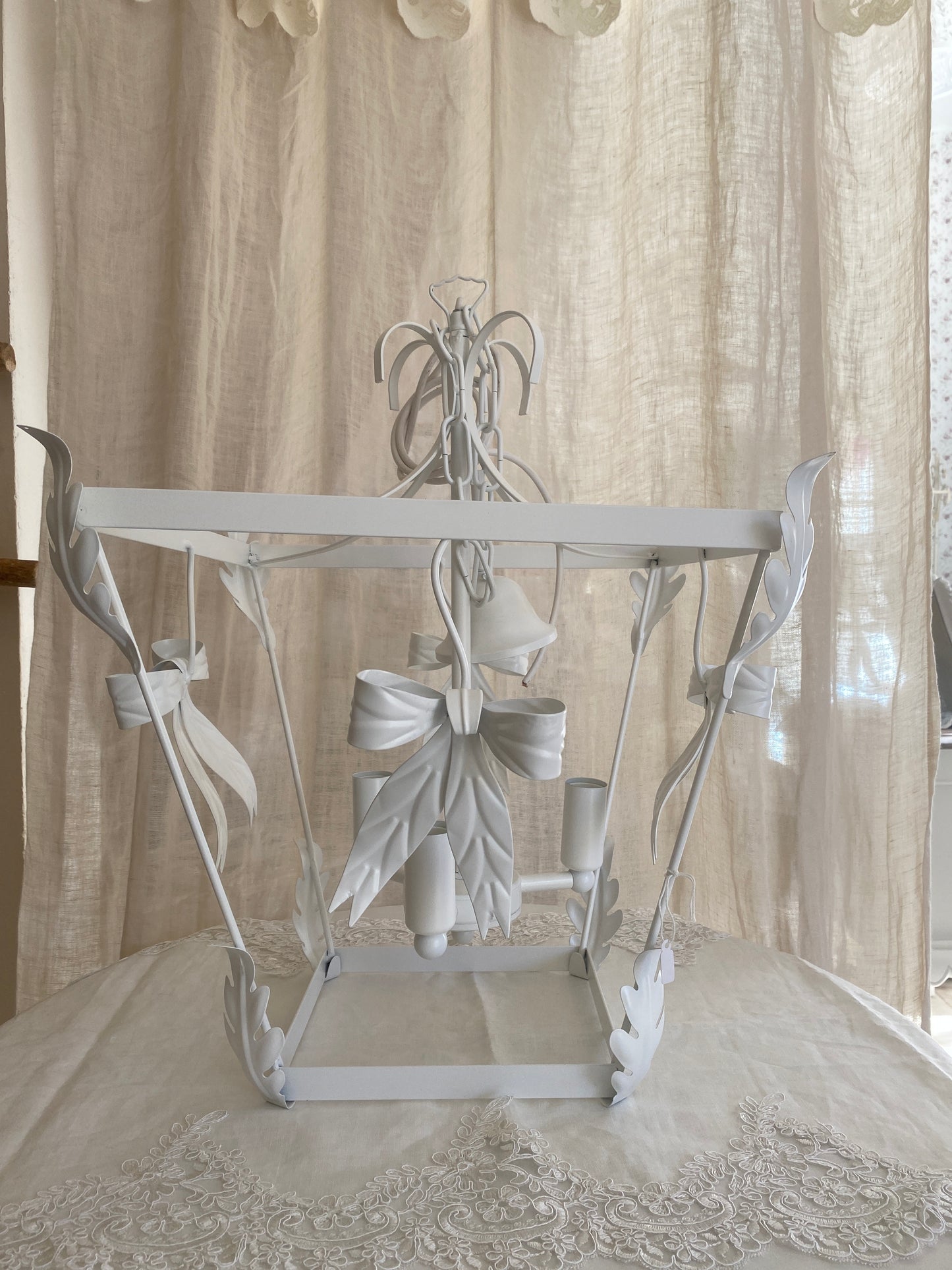 Lampadario lanterna modello fiocco bianco 3 luci misura 40x37