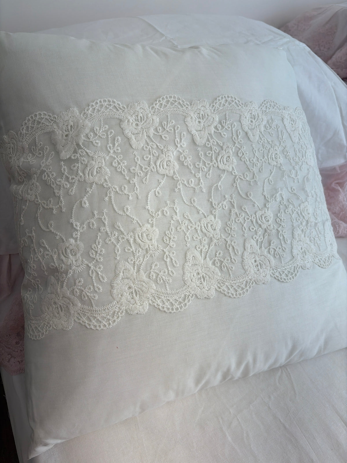 Cuscino arredo marieclaire misura 45x45 colore bianco sfoderabile con imbottitura