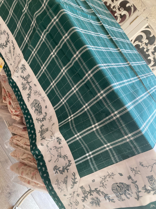 C tavolo tirolese 100x100 €10