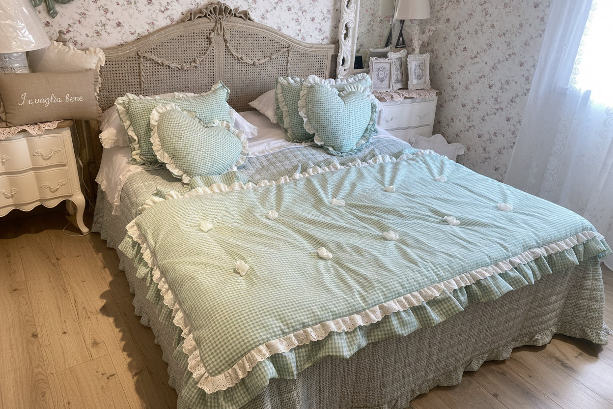 Fondoletto vichy verde con Rousches e applicazione di pizzo San Gallo misura 180x85+12 la balza