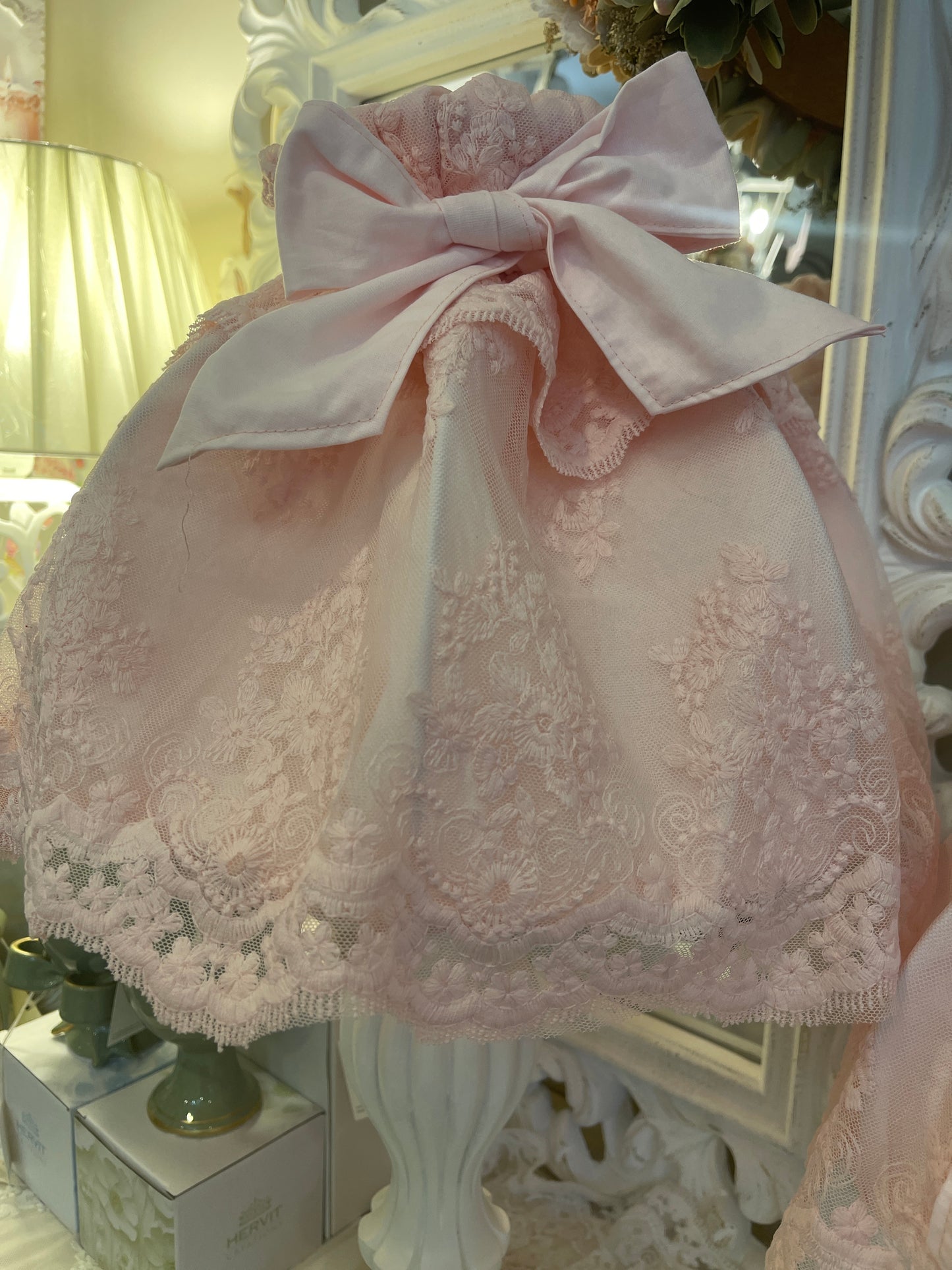 Copri lampada modello yulia in pizzo misura 35x27 h