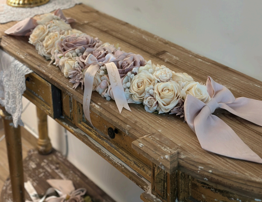 RUNNER FIORITO QUEEN CON FIOCCHI LATERALI IN PURO LINO 65CM