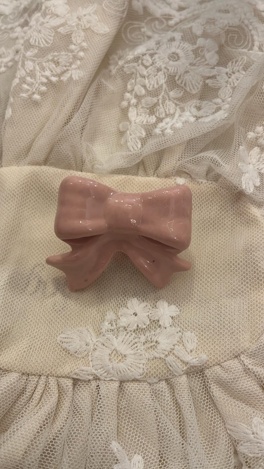 pomello decorativo in porcellana a forma di fiocco 5x5x3cm