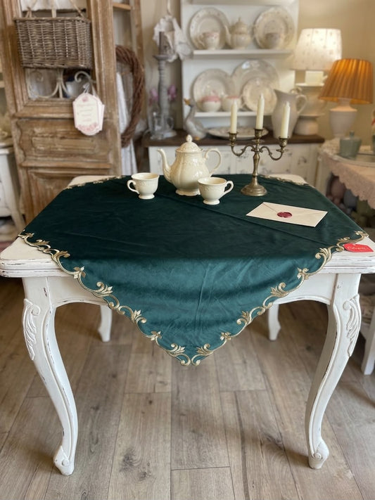 CENTROTAVOLA  NATALIZIO 100X100CM DI VELLUTO  COLORE VERDE BOSCO  CON DECORAZIONE NATALIZIA