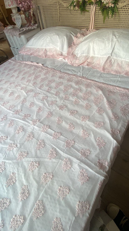 copriletto matrimoniale pizzo rosa officina tessile