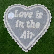 Tappeto cuore e chrochet 'love is in the air' Atelier 17 in 4 colorazioni