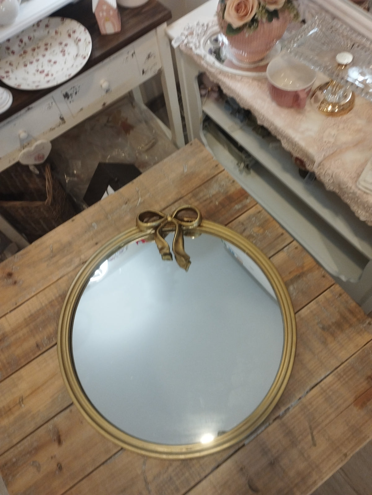 SPECCHIO CIRCOLARE CON FIOCCO COLORE ORO