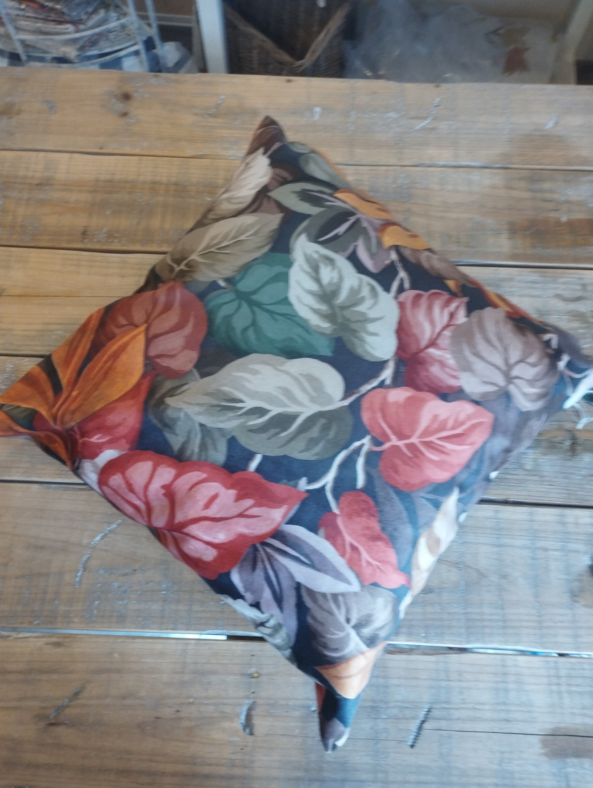 FEDERA CUSCINO IN VELLUTO CON DECORO FOGLIE